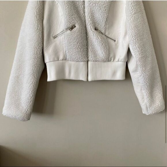 I.Am.Gia-Trixie Sherpa Cropped Jacket (Large) - Picture 7 of 12